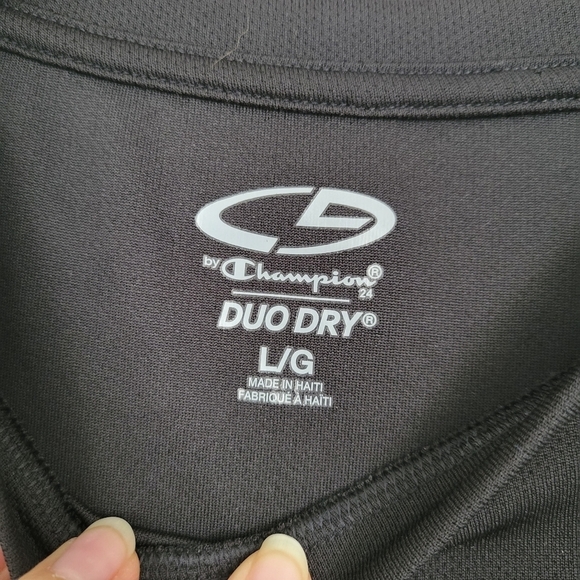 Champion short sleeve workout shirt size L - Picture 2 of 11